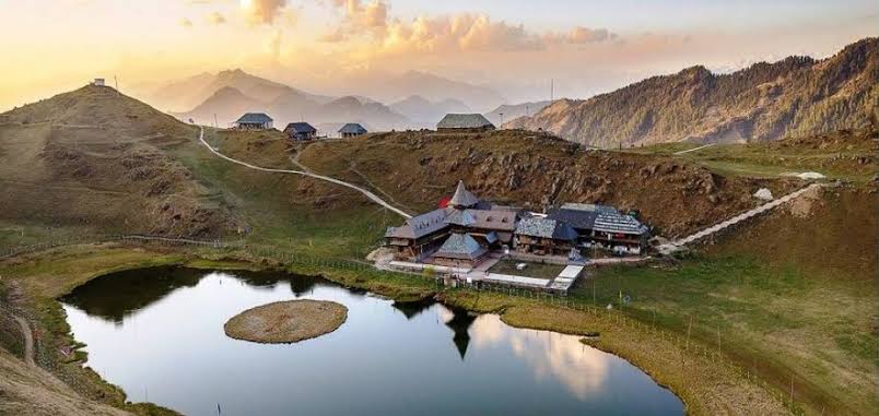 Prashar Lake Trek